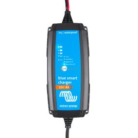   Victron Blue Smart IP65s Charger 12/4(1) 230V CEE 7/16 Retail töltő